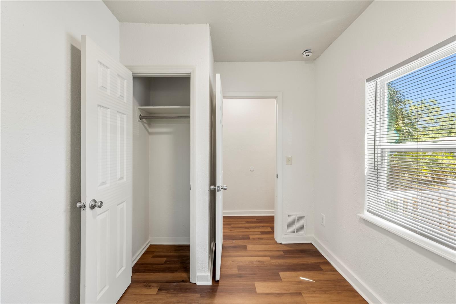 Image 5 of 49 For 665 26th Avenue S