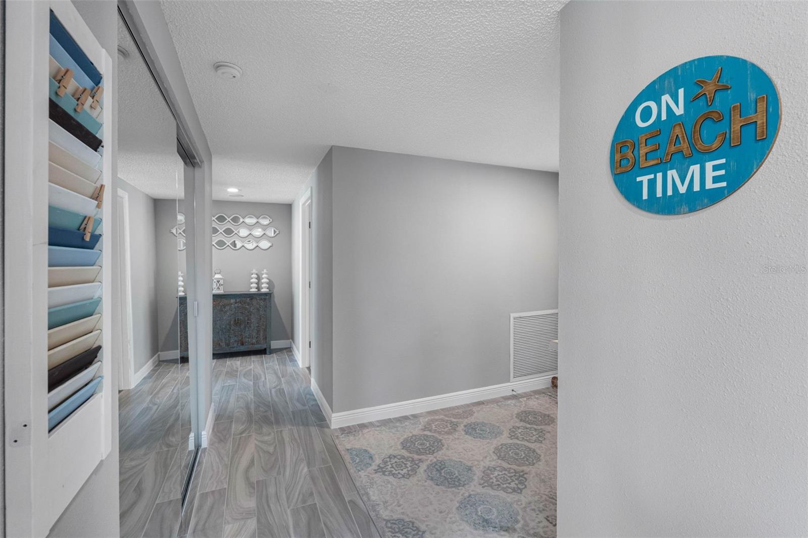 Image 24 of 49 For 1501 Gulf Boulevard 102