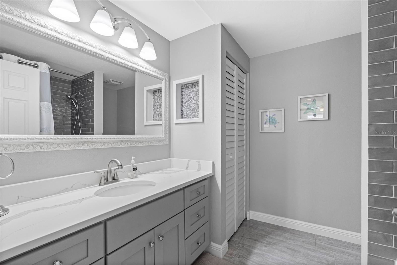 Image 29 of 49 For 1501 Gulf Boulevard 102