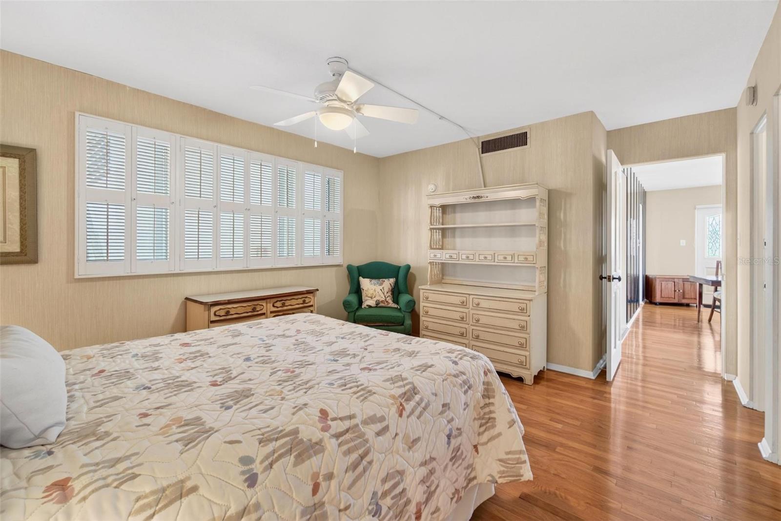 Image 24 of 41 For 1365 Snell Isle Boulevard Ne 6a