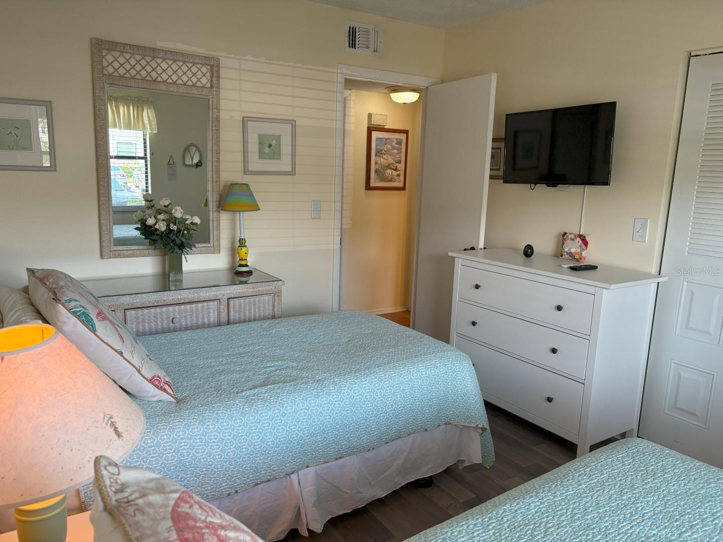 Image 19 of 23 For 303 Meadow Lane