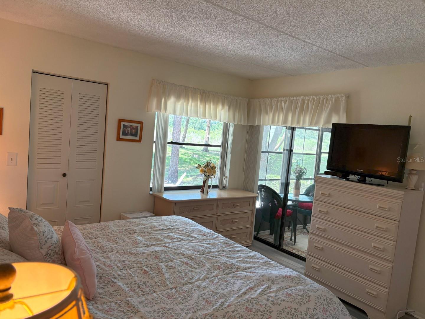 Image 7 of 23 For 303 Meadow Lane