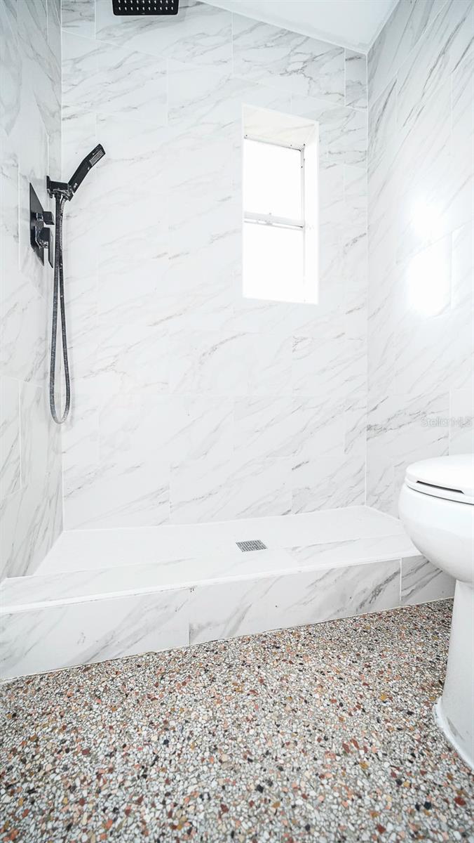 Image 18 of 39 For 6538 42nd Avenue N 7