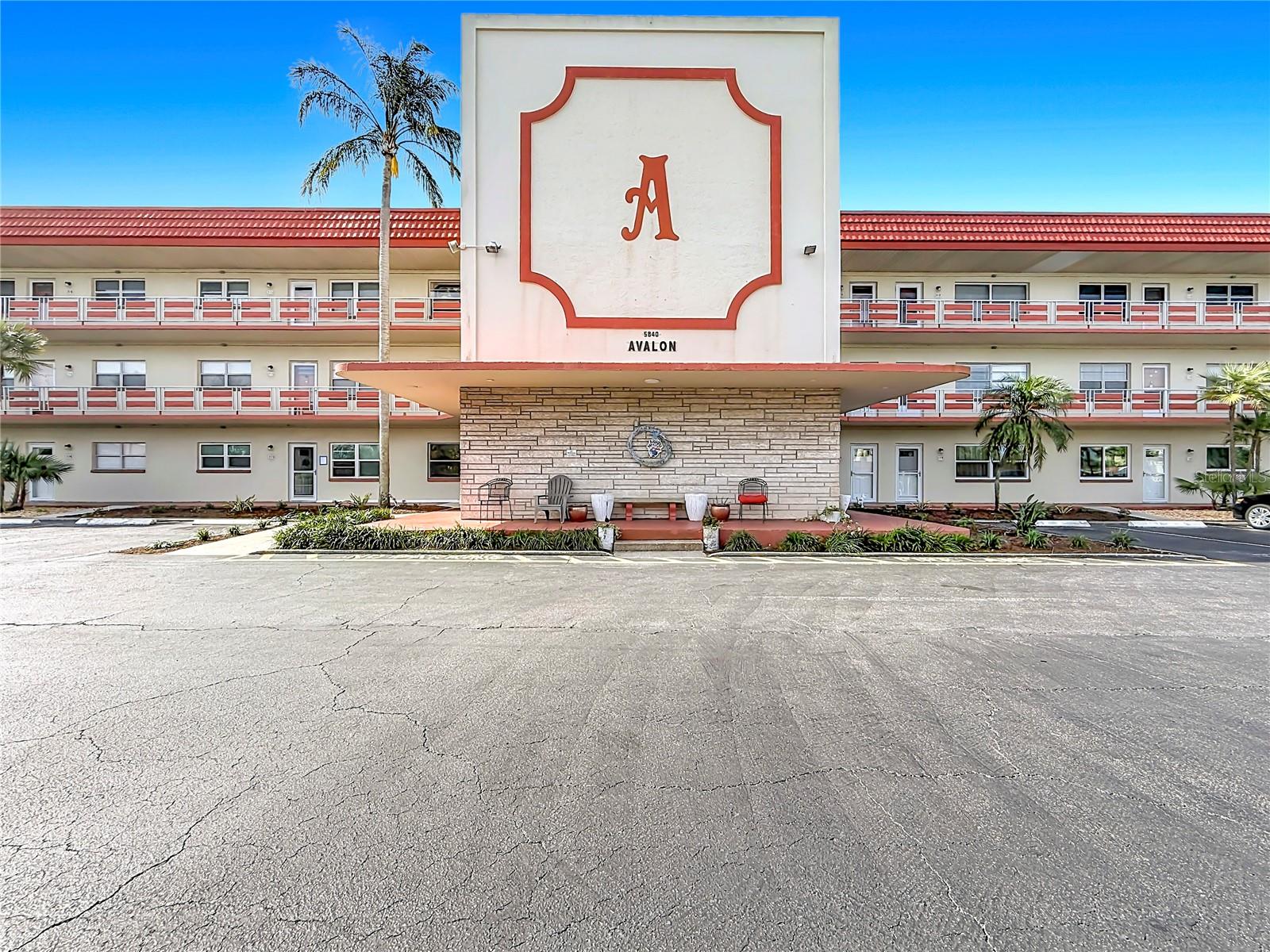 Image 8 of 26 For 5840 30th Avenue S 106