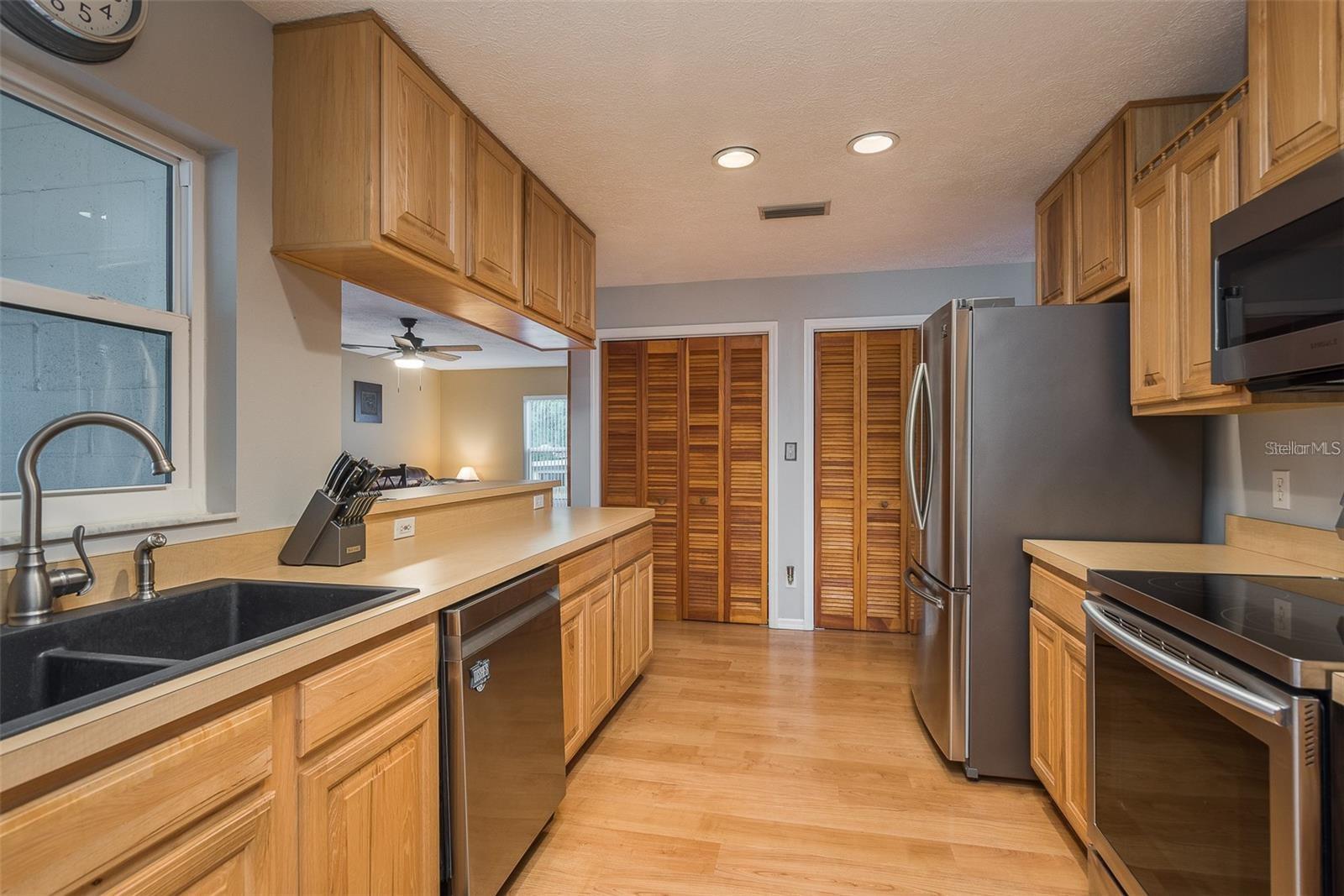 Image 4 of 10 For 18619 Yokam Avenue