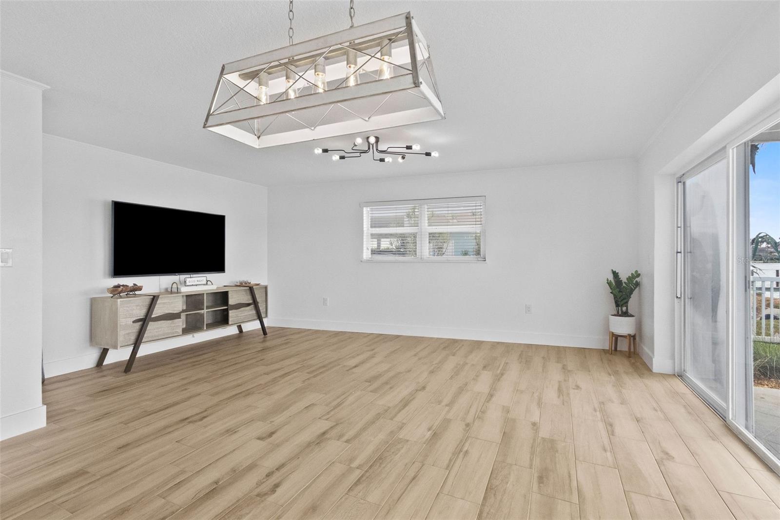 Image 7 of 25 For 245 104th Avenue 5