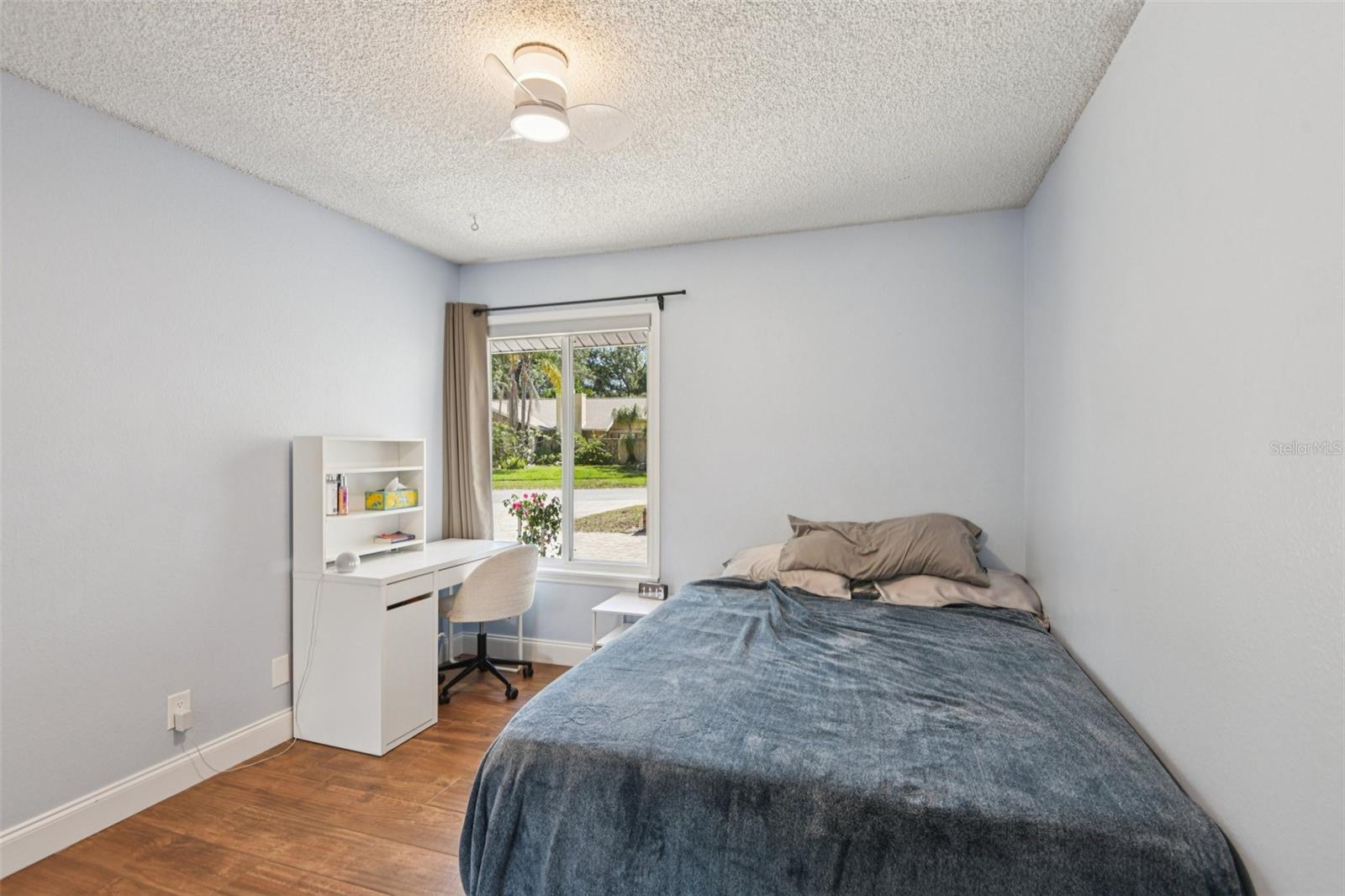 Image 21 of 35 For 10000 Bay Street