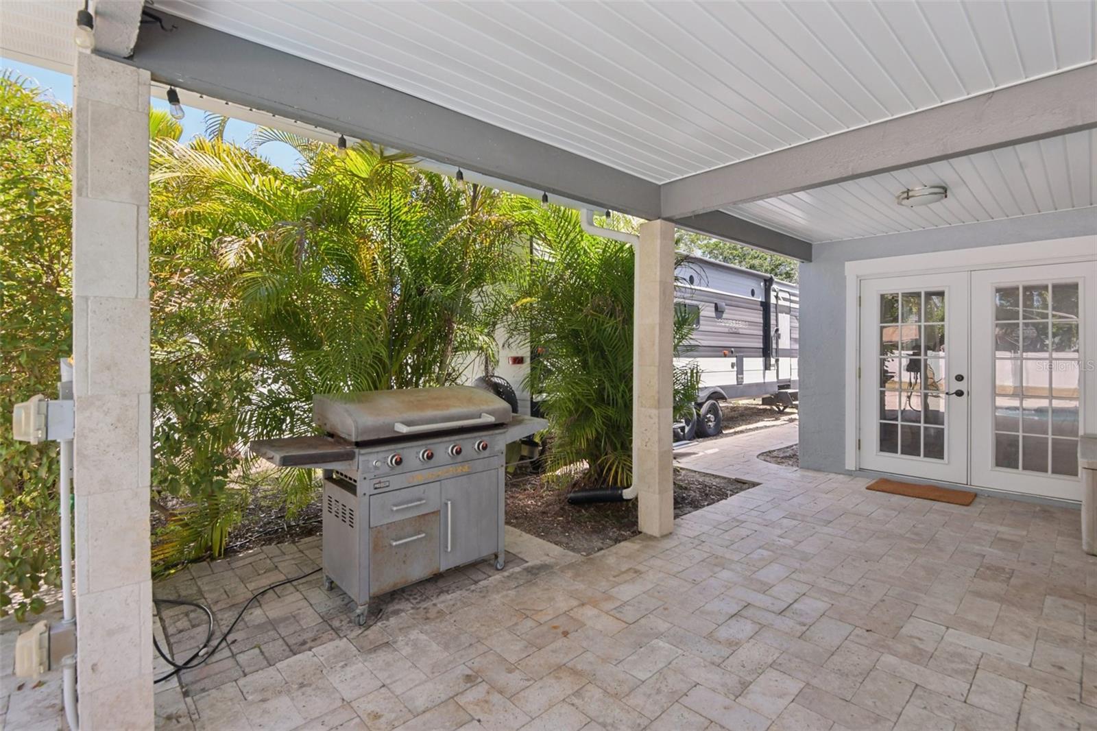 Image 26 of 35 For 10000 Bay Street