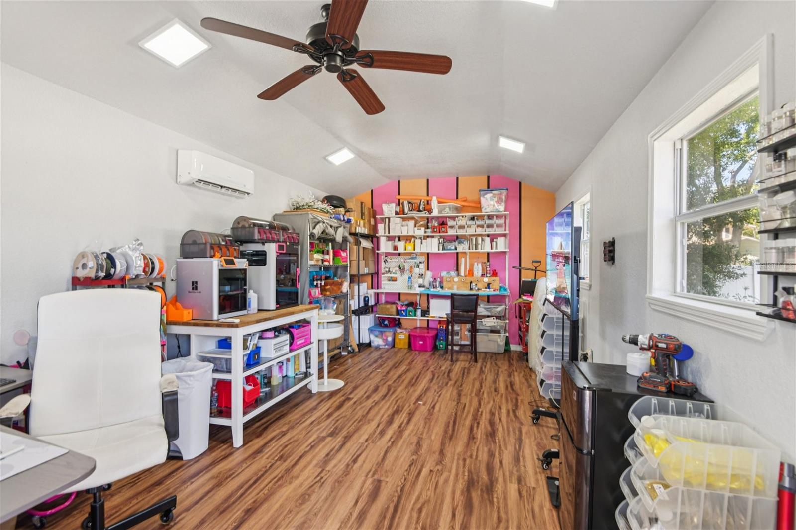 Image 29 of 35 For 10000 Bay Street