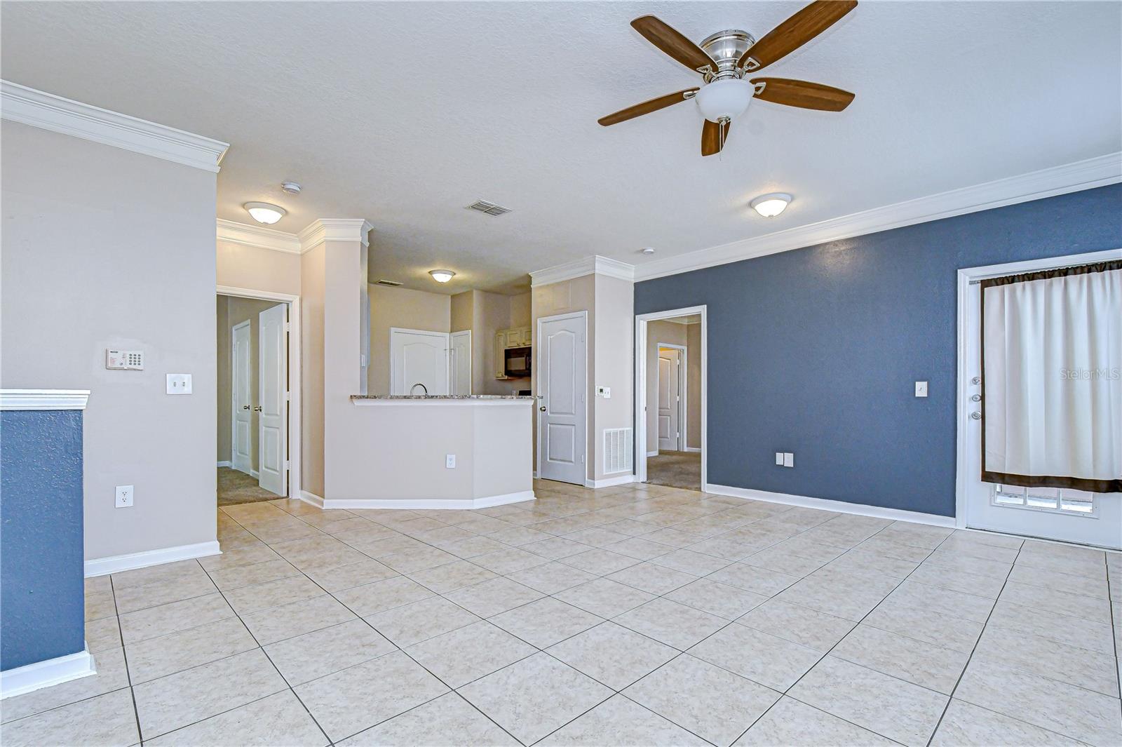 Image 16 of 61 For 17942 Villa Creek Drive 17942