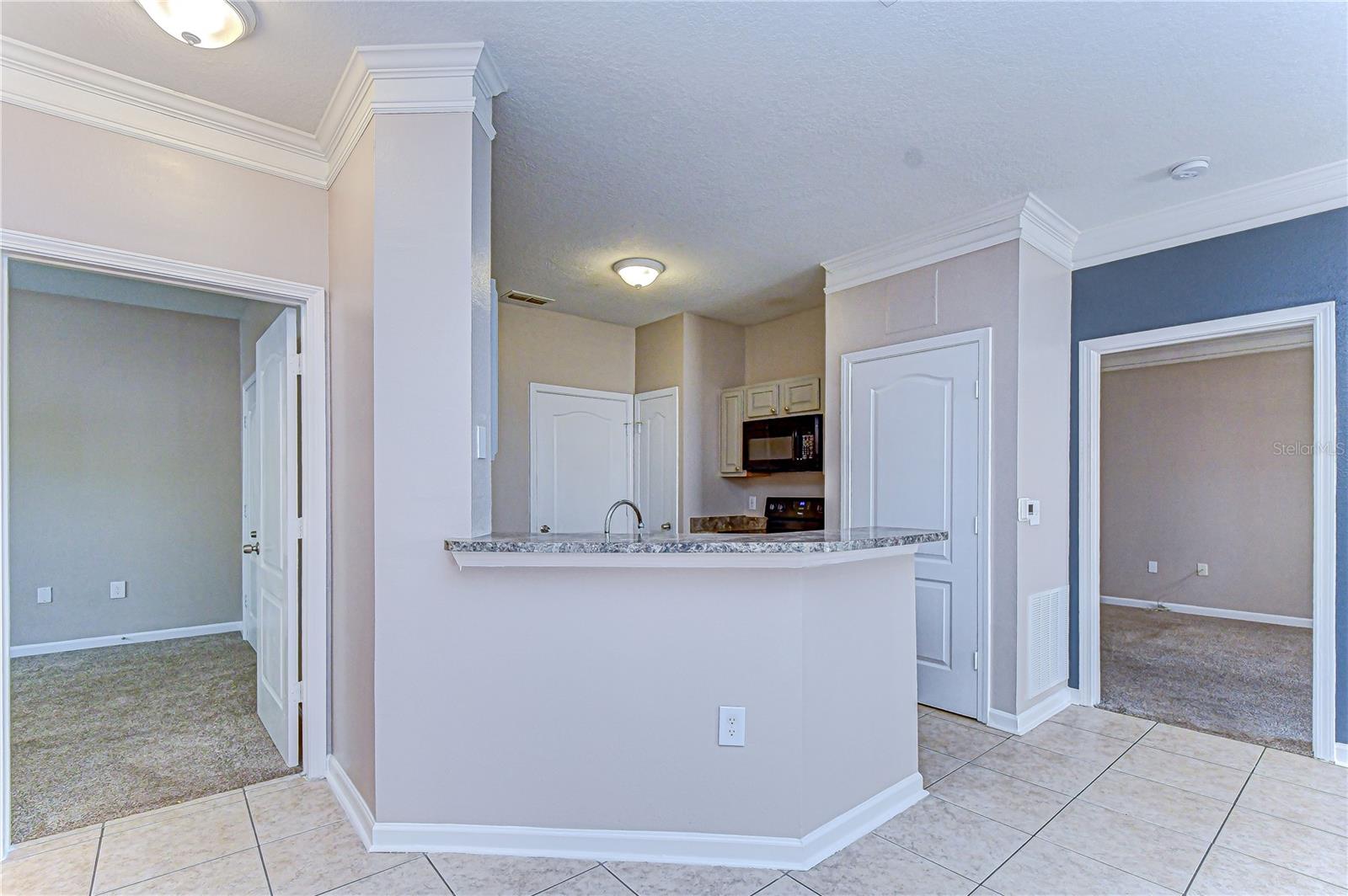 Image 19 of 61 For 17942 Villa Creek Drive 17942