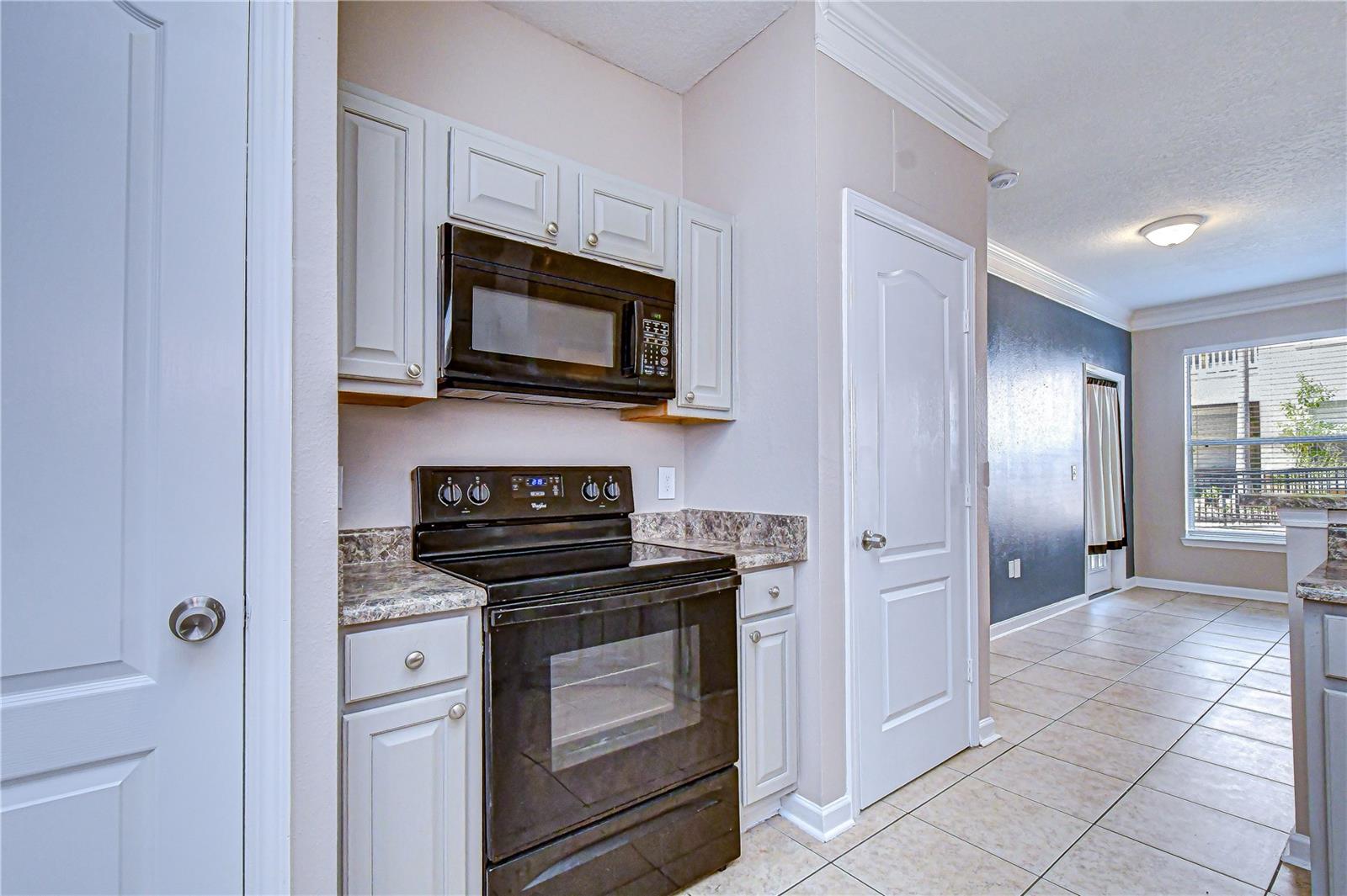 Image 24 of 61 For 17942 Villa Creek Drive 17942