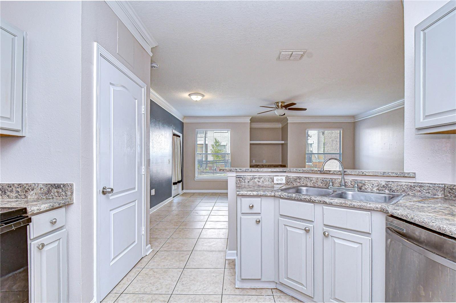 Image 25 of 61 For 17942 Villa Creek Drive 17942