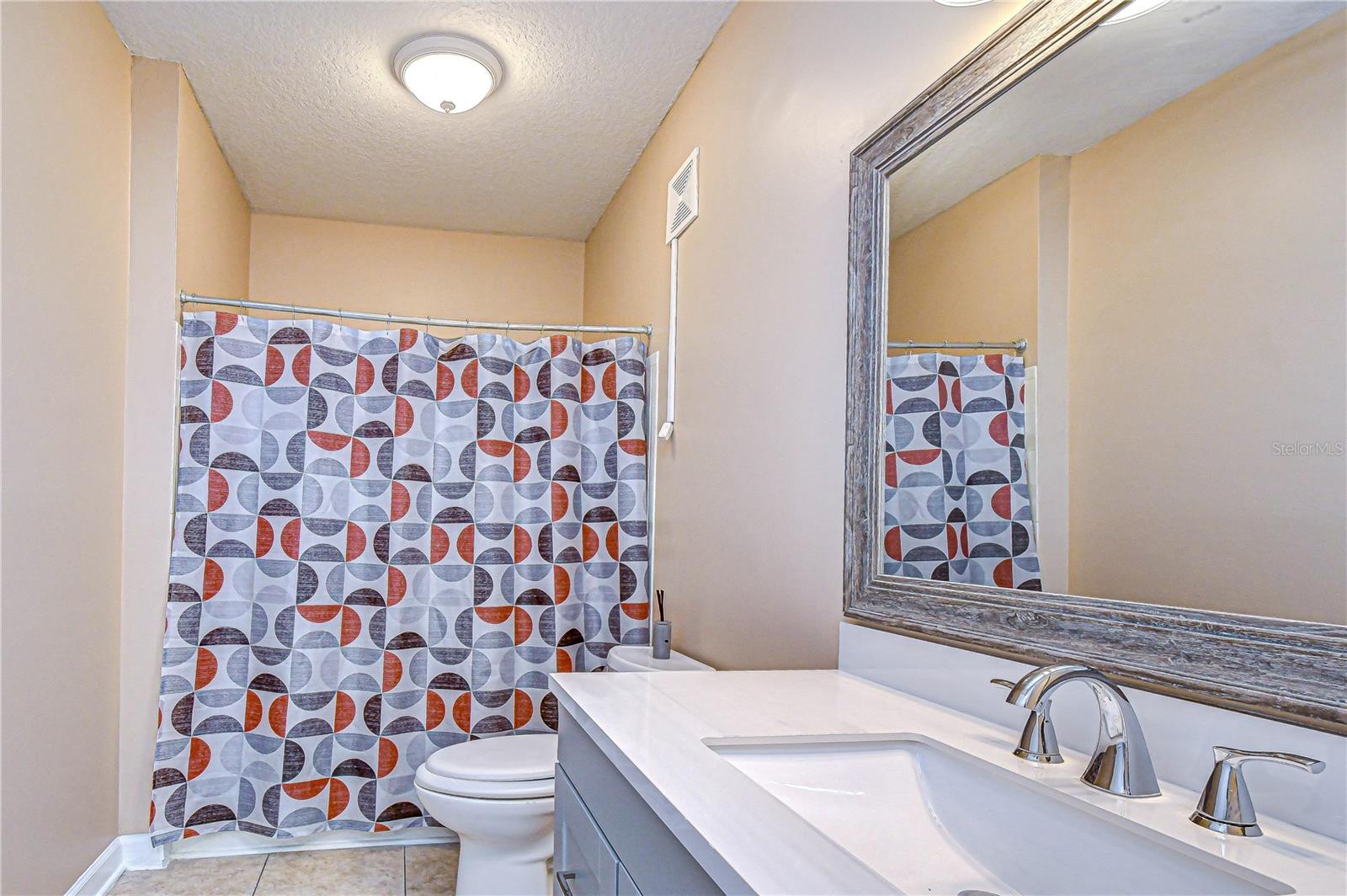 Image 34 of 61 For 17942 Villa Creek Drive 17942