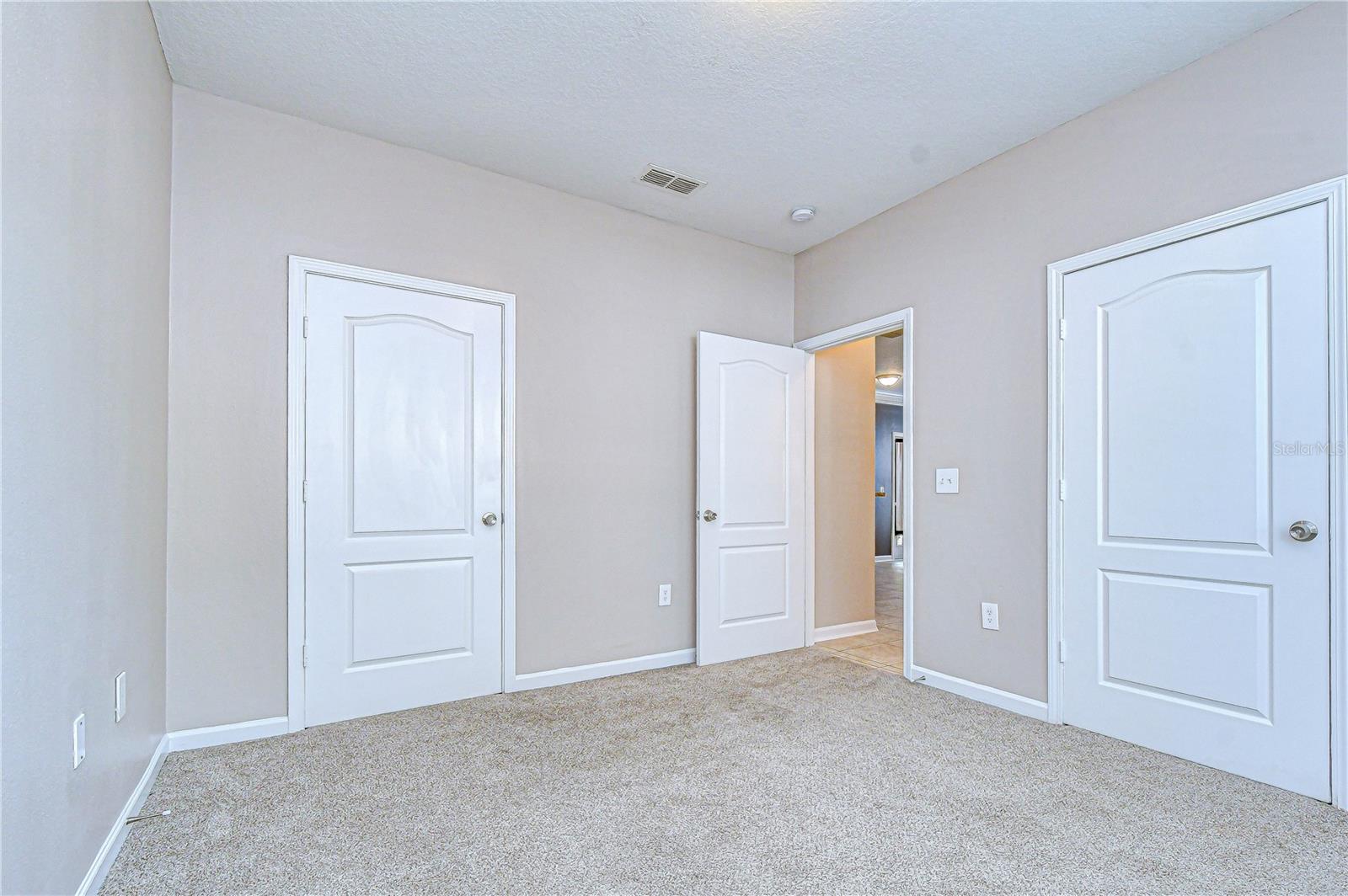 Image 4 of 61 For 17942 Villa Creek Drive 17942