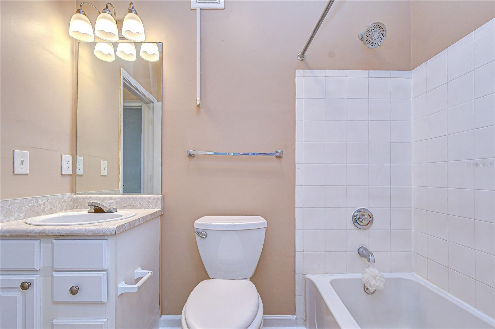 Image 42 of 61 For 17942 Villa Creek Drive 17942