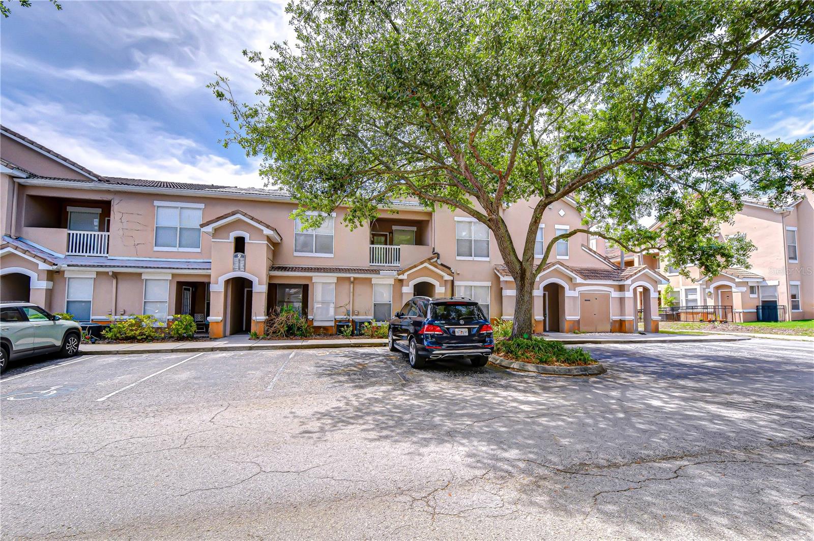 Image 6 of 61 For 17942 Villa Creek Drive 17942