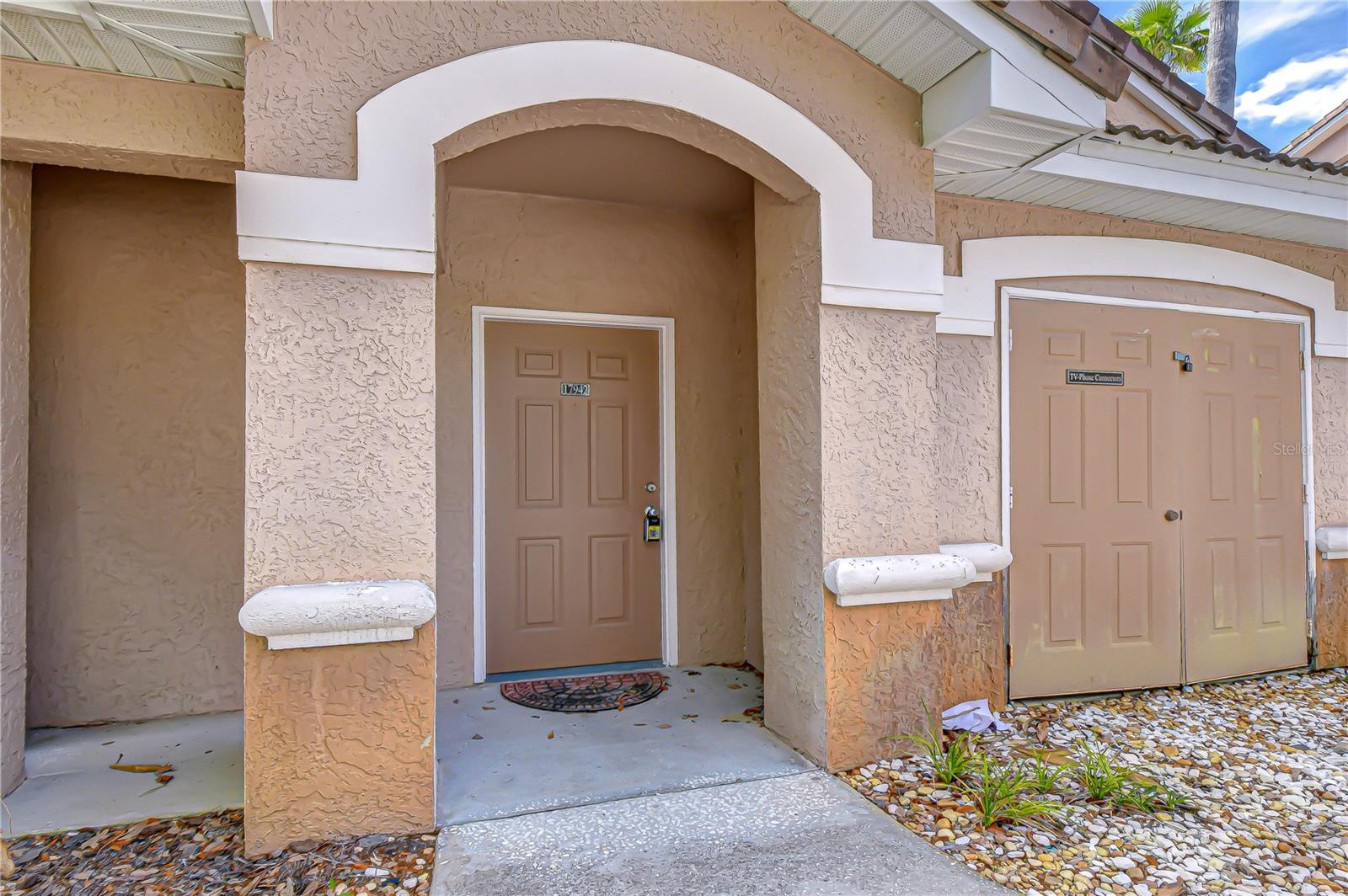 Image 8 of 61 For 17942 Villa Creek Drive 17942