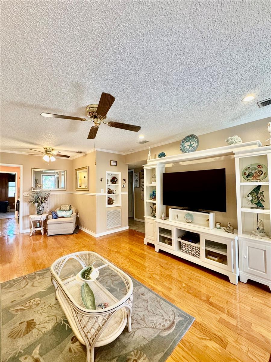 Image 13 of 18 For 10036 63rd Avenue N 23