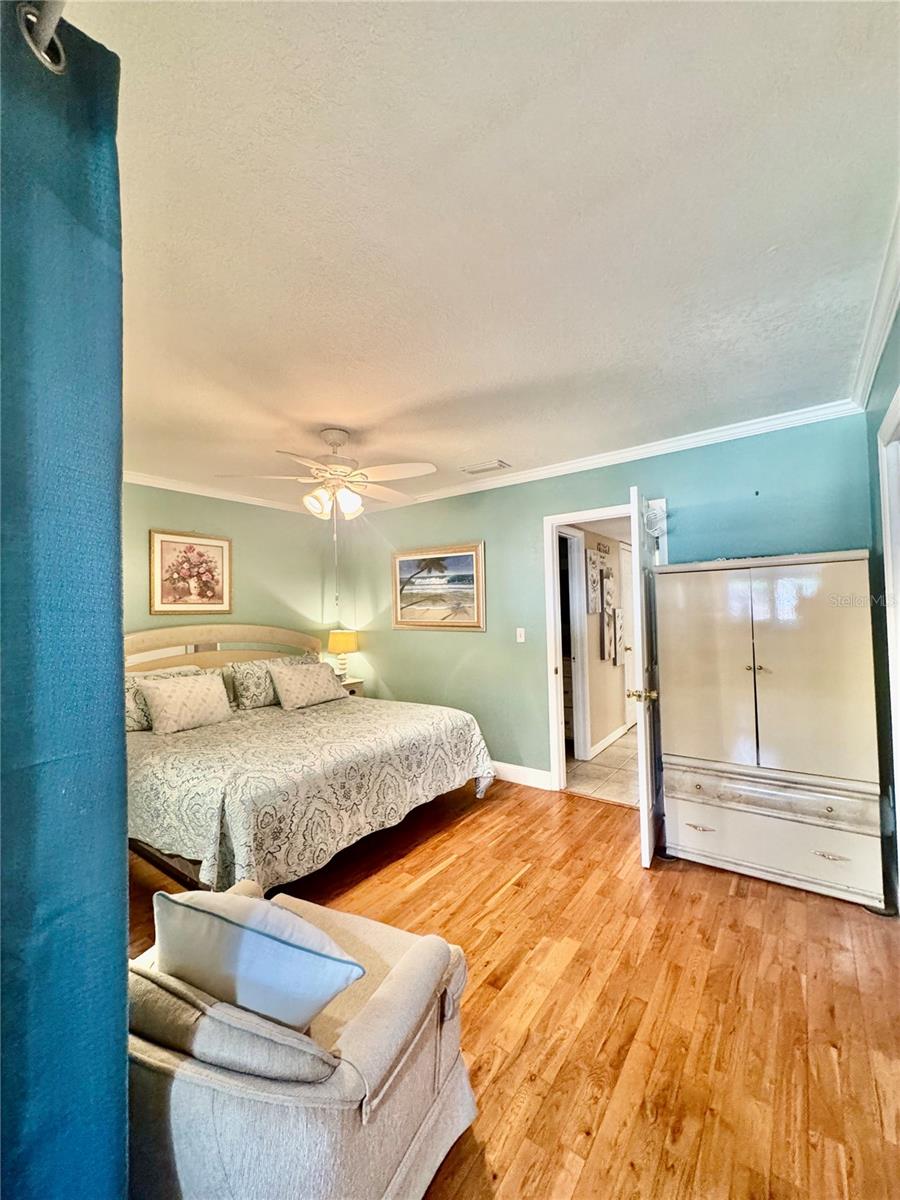 Image 8 of 18 For 10036 63rd Avenue N 23