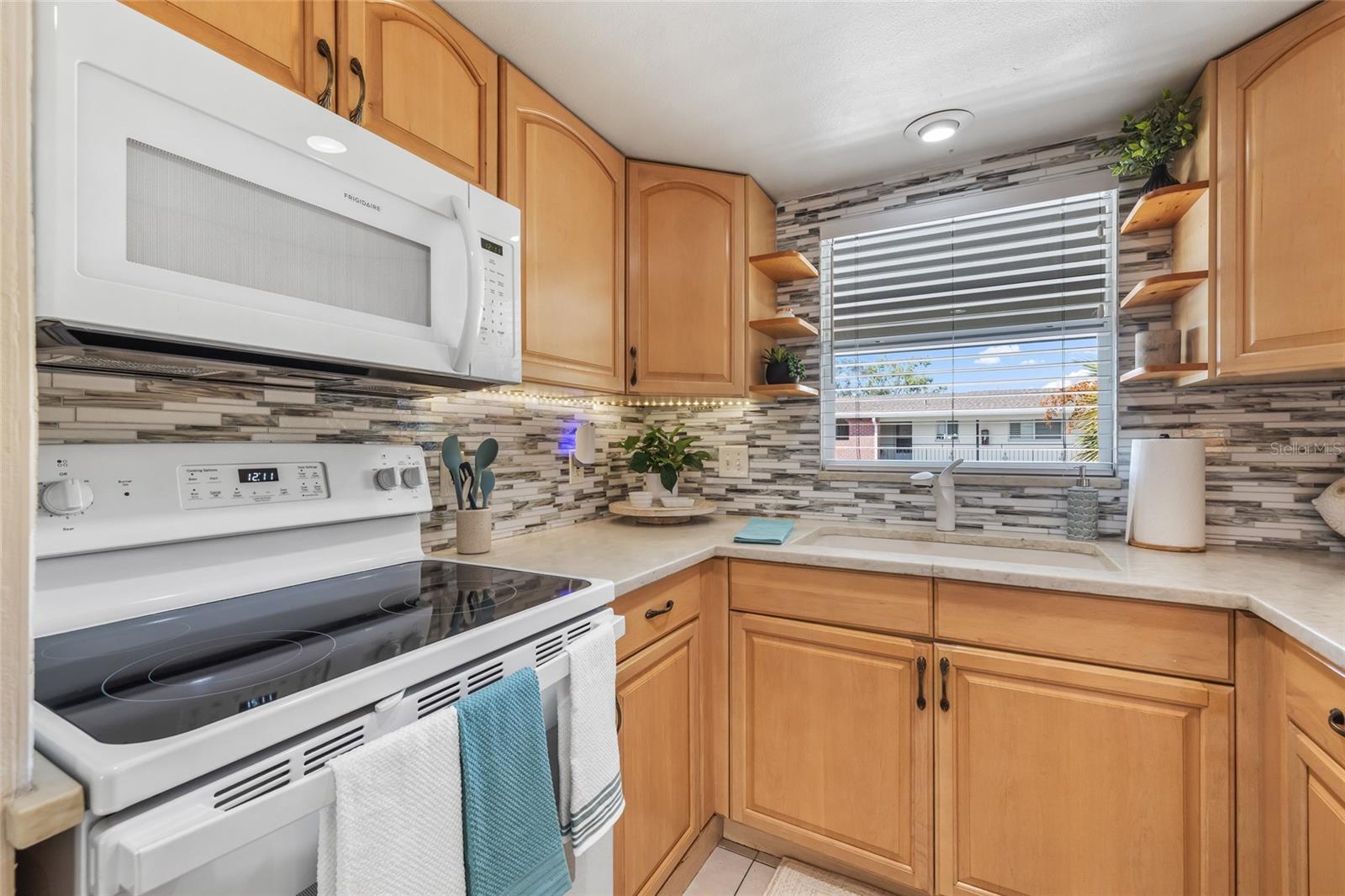 Image 16 of 28 For 4580 Overlook Drive Ne 293