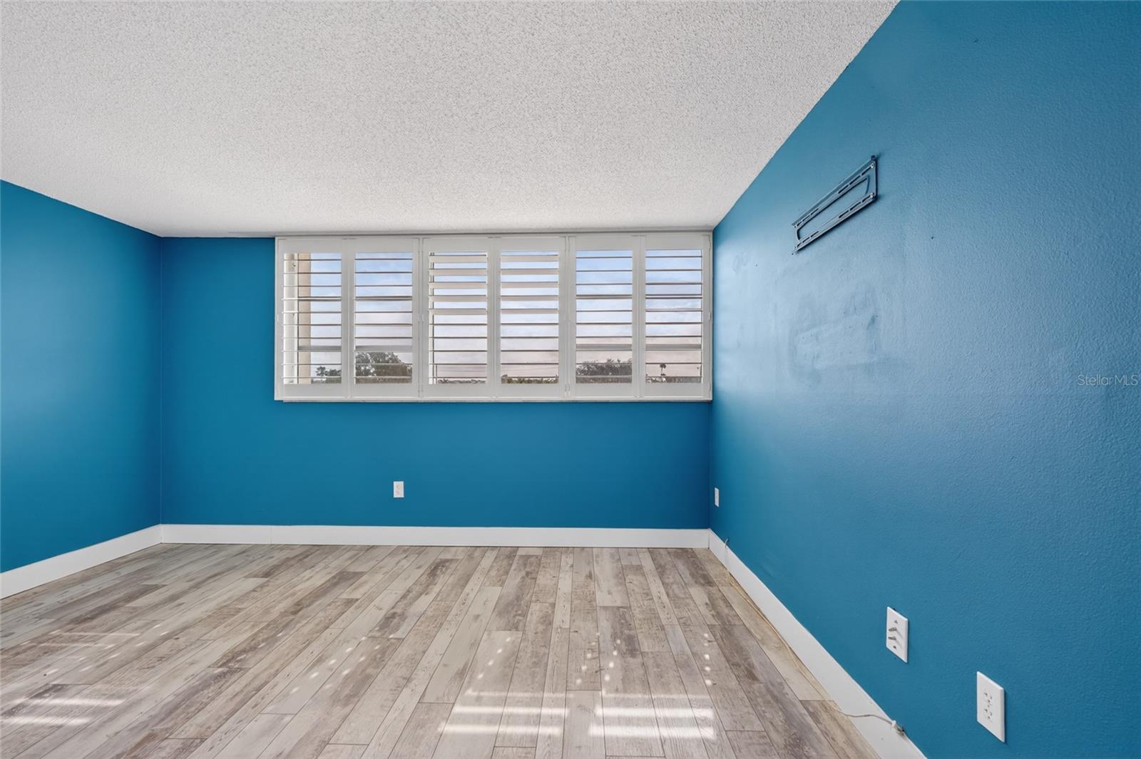 Image 17 of 33 For 7465 Bay Island Drive S 217