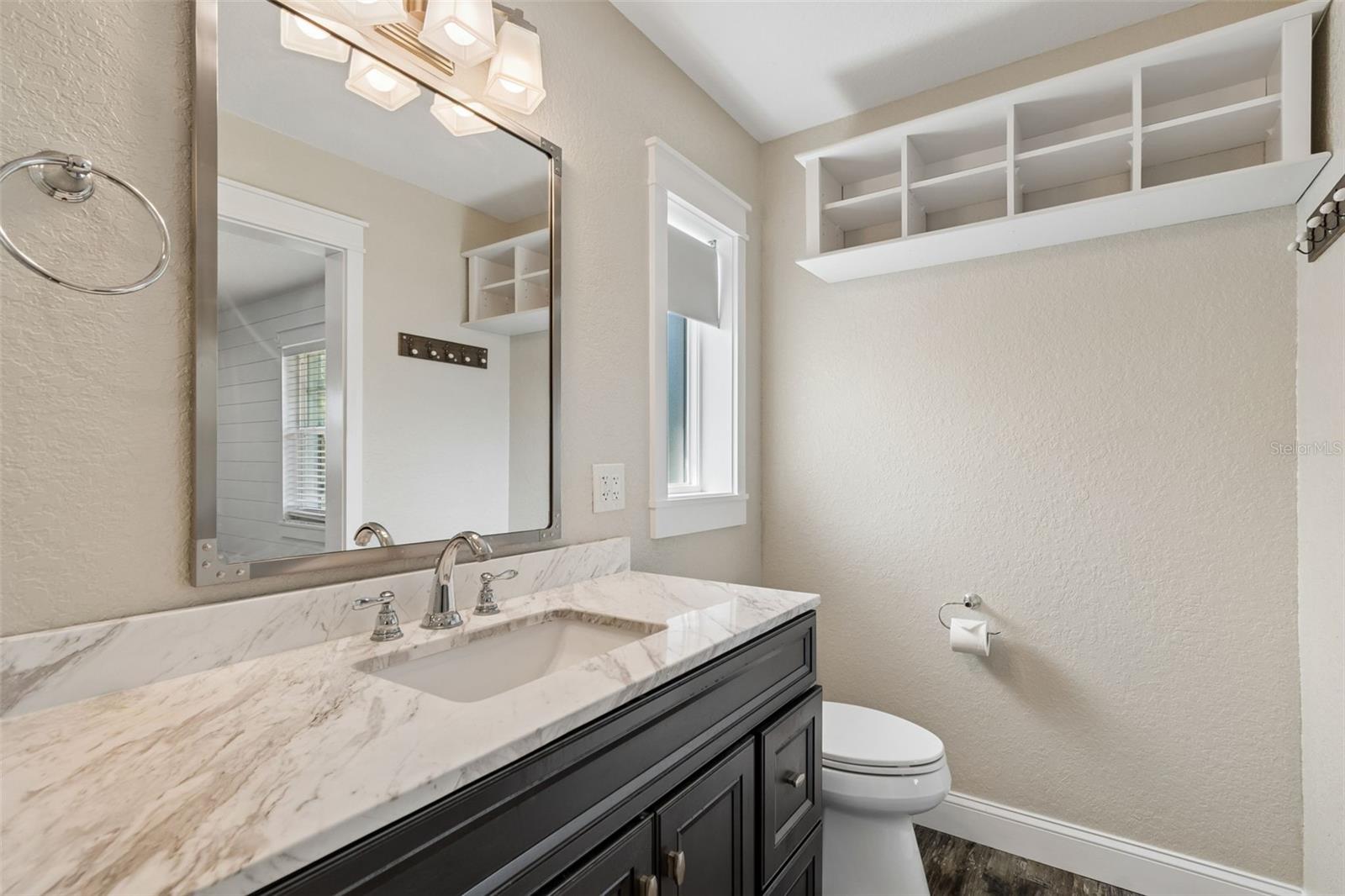 Image 19 of 39 For 13548 Bellewood Avenue