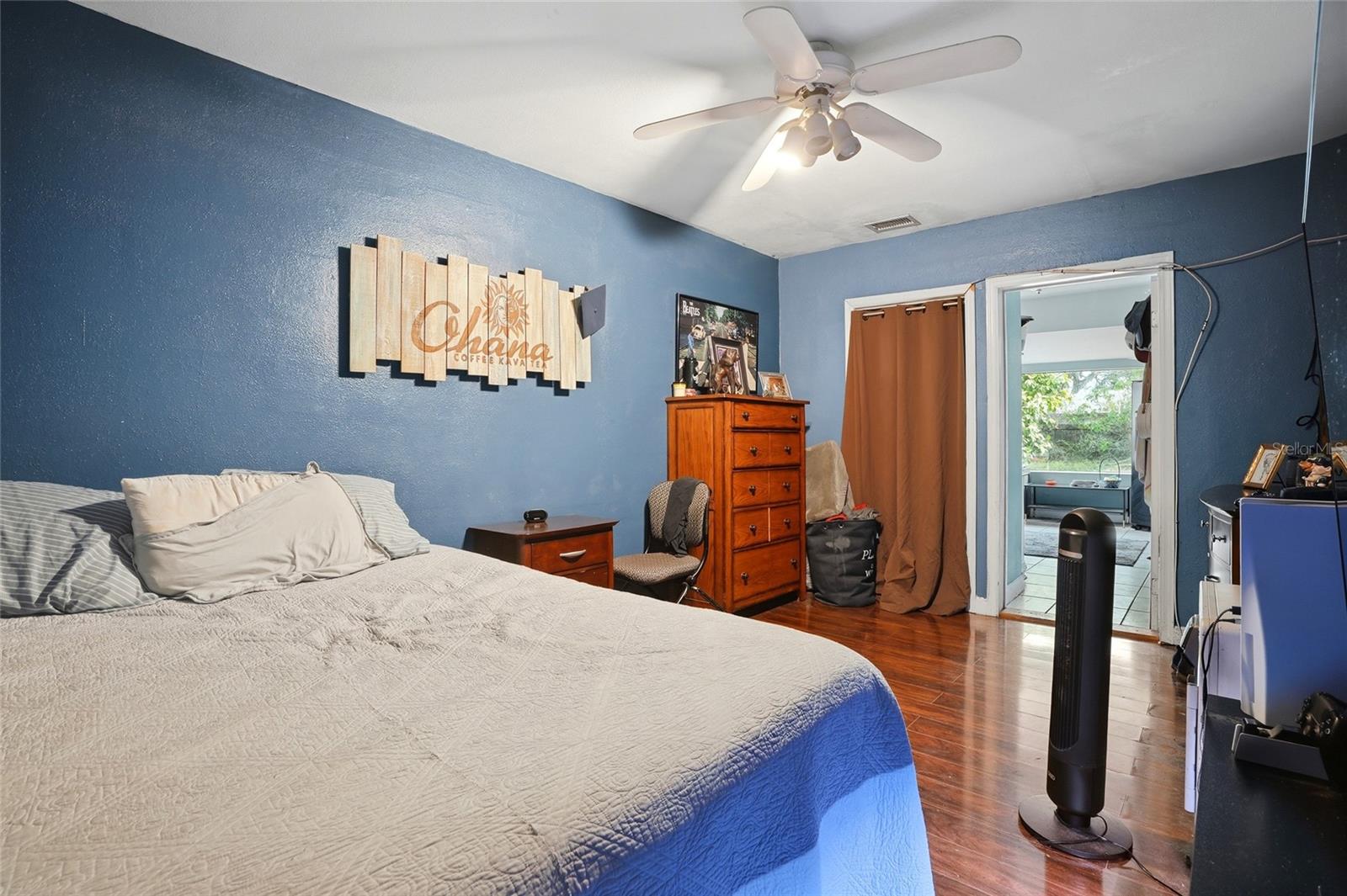 Image 22 of 37 For 10895 71st Avenue