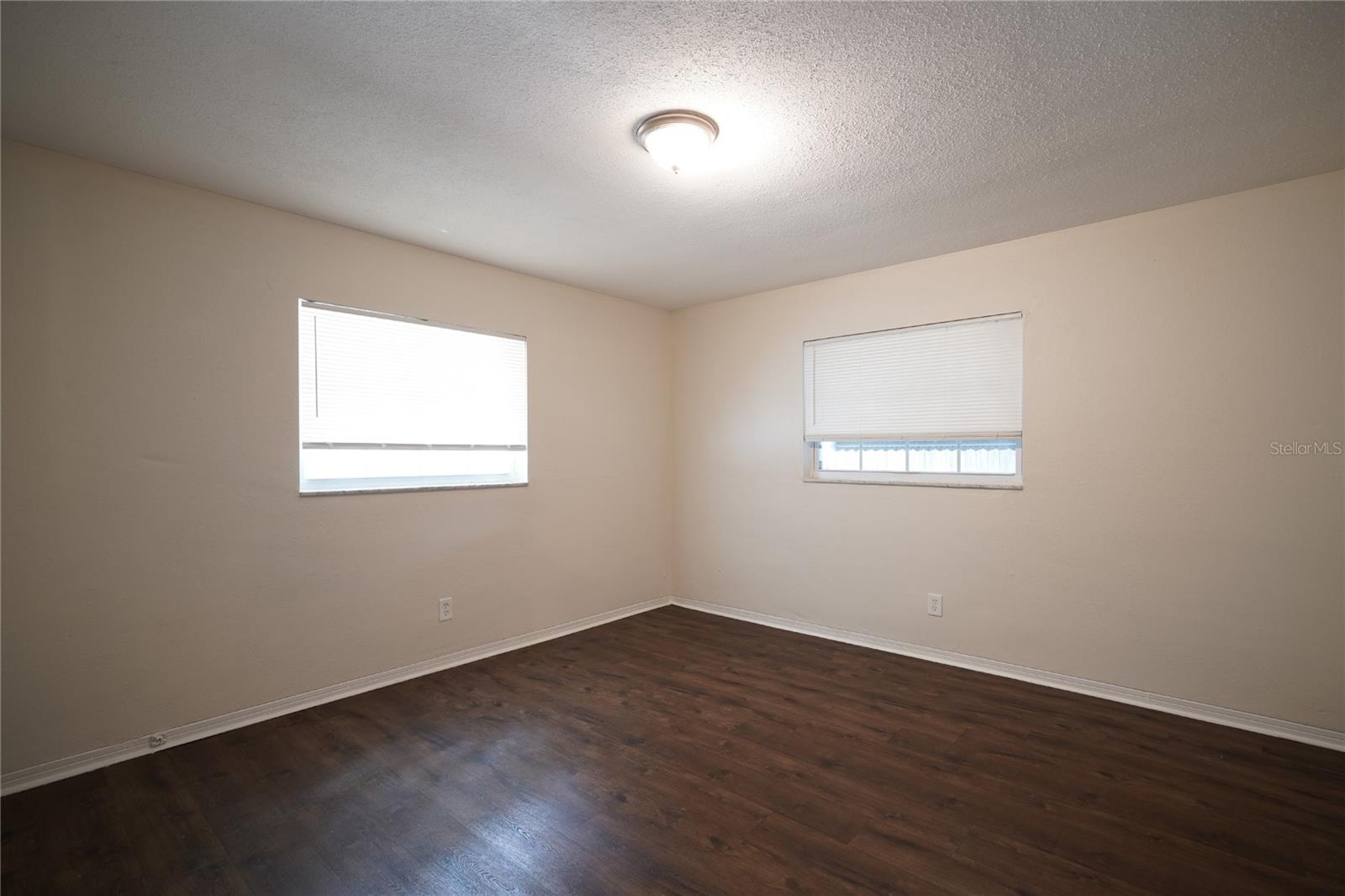 Image 11 of 22 For 2312 32nd Avenue N