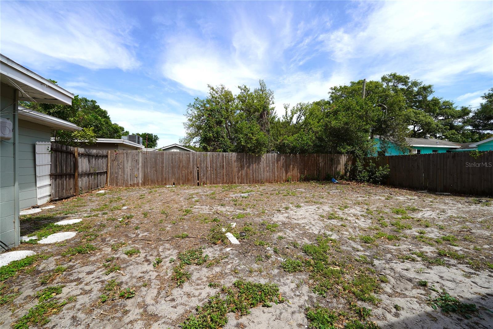 Image 18 of 22 For 2312 32nd Avenue N