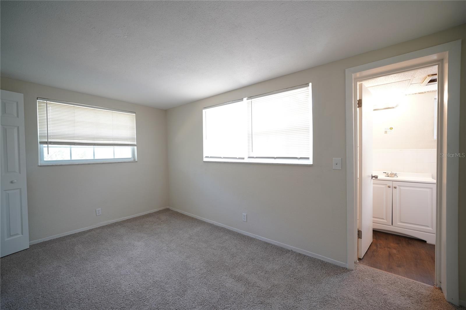 Image 9 of 22 For 2312 32nd Avenue N