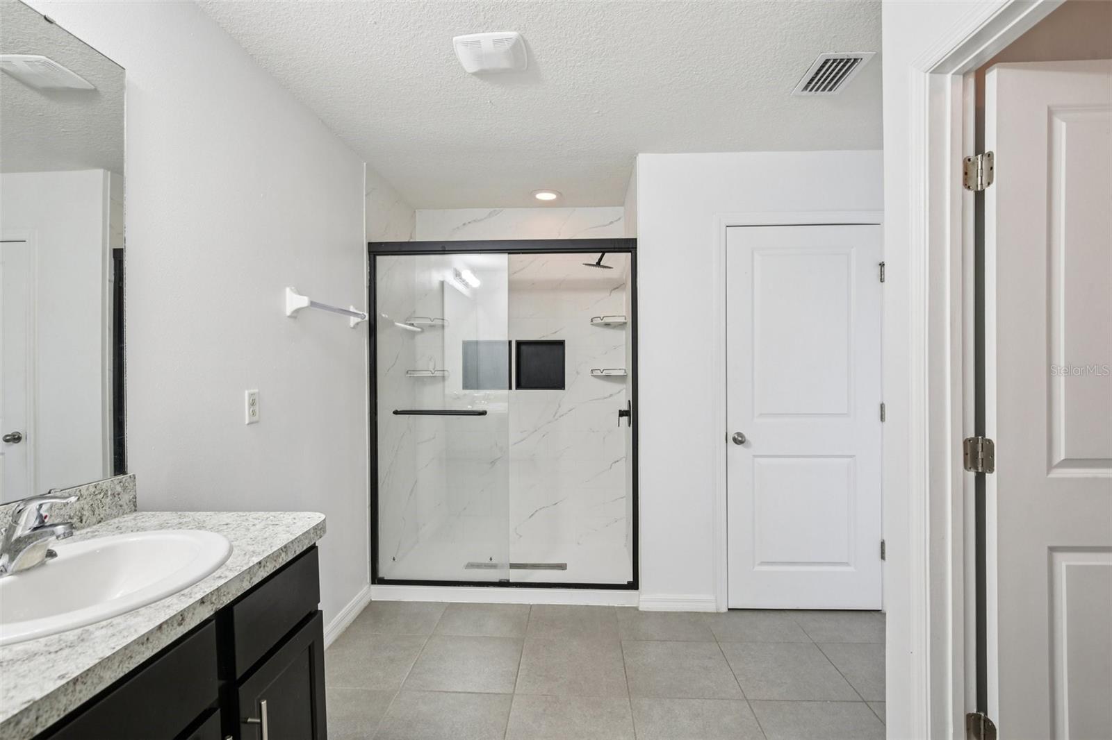 Image 21 of 52 For 814 Wiltonway Drive