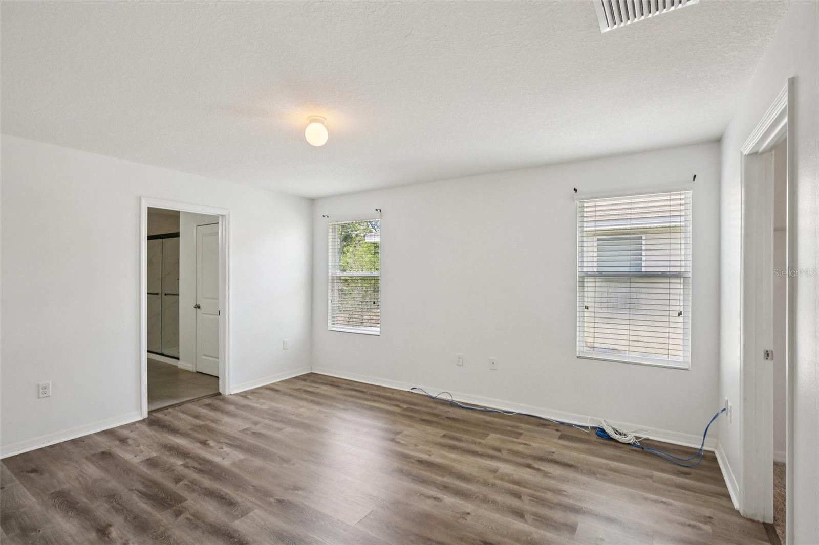 Image 22 of 52 For 814 Wiltonway Drive