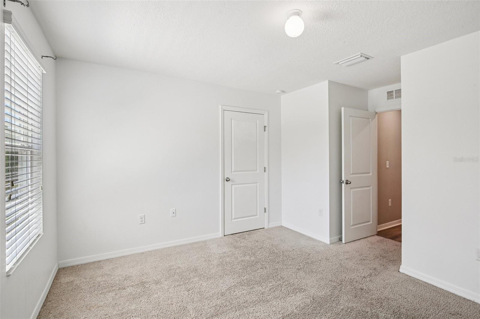 Image 25 of 52 For 814 Wiltonway Drive