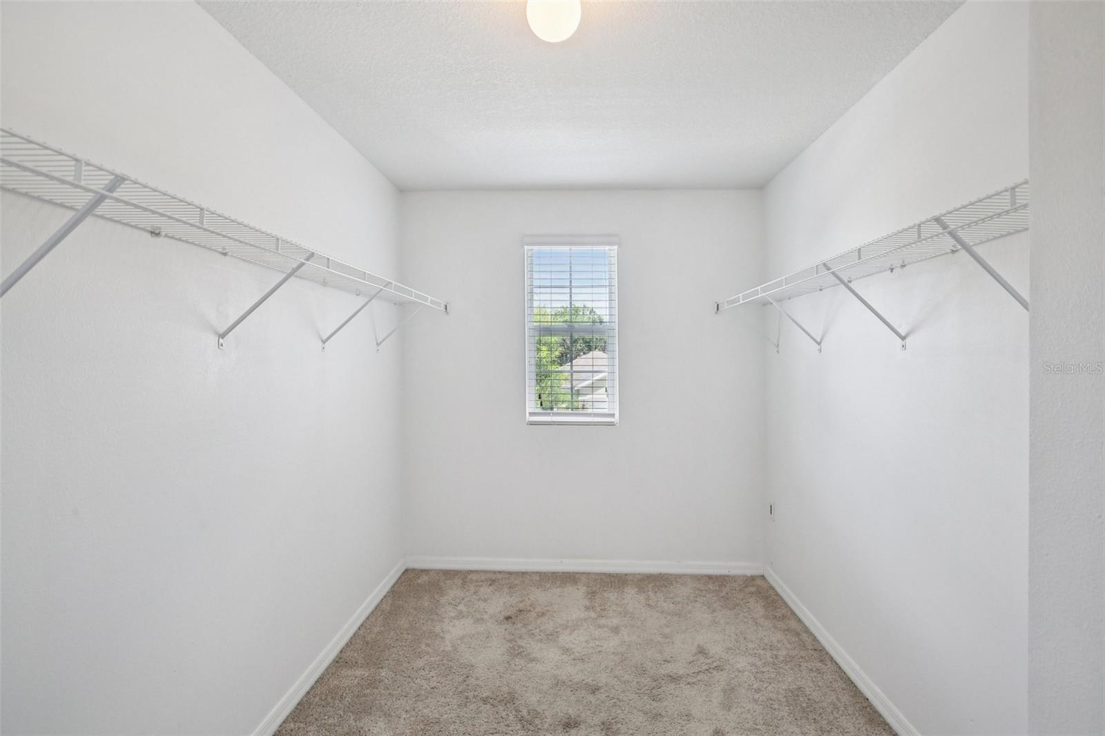 Image 29 of 52 For 814 Wiltonway Drive