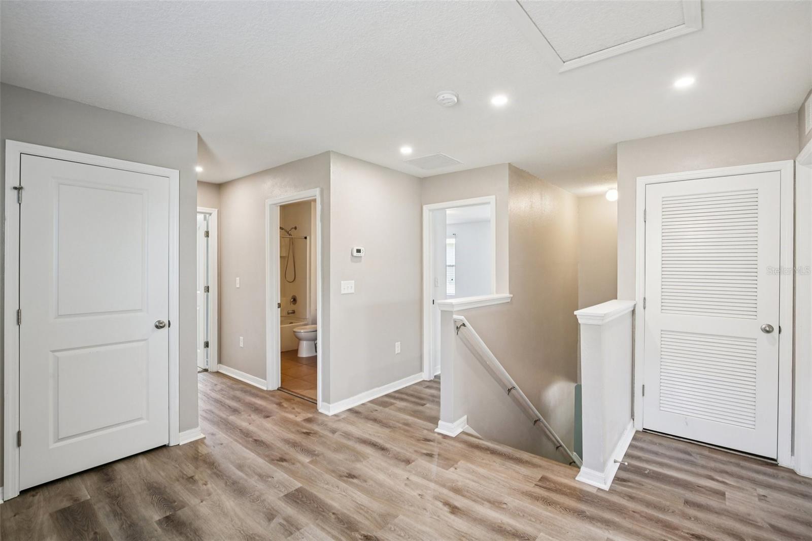 Image 33 of 52 For 814 Wiltonway Drive