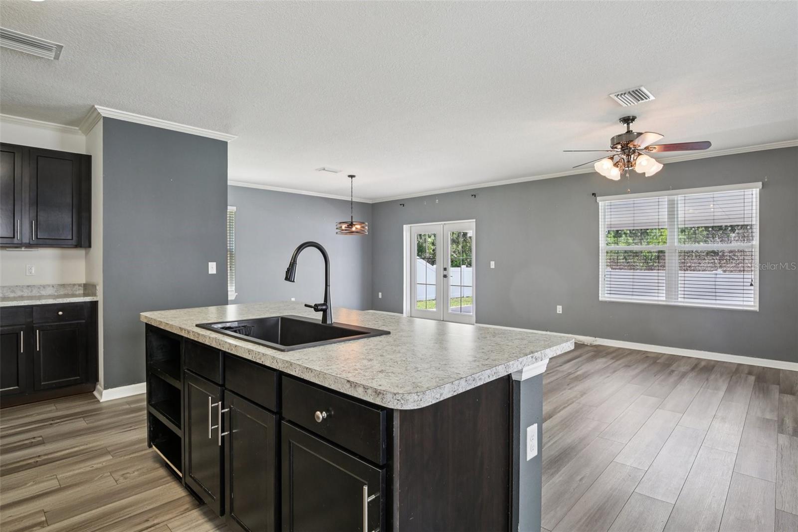 Image 9 of 52 For 814 Wiltonway Drive