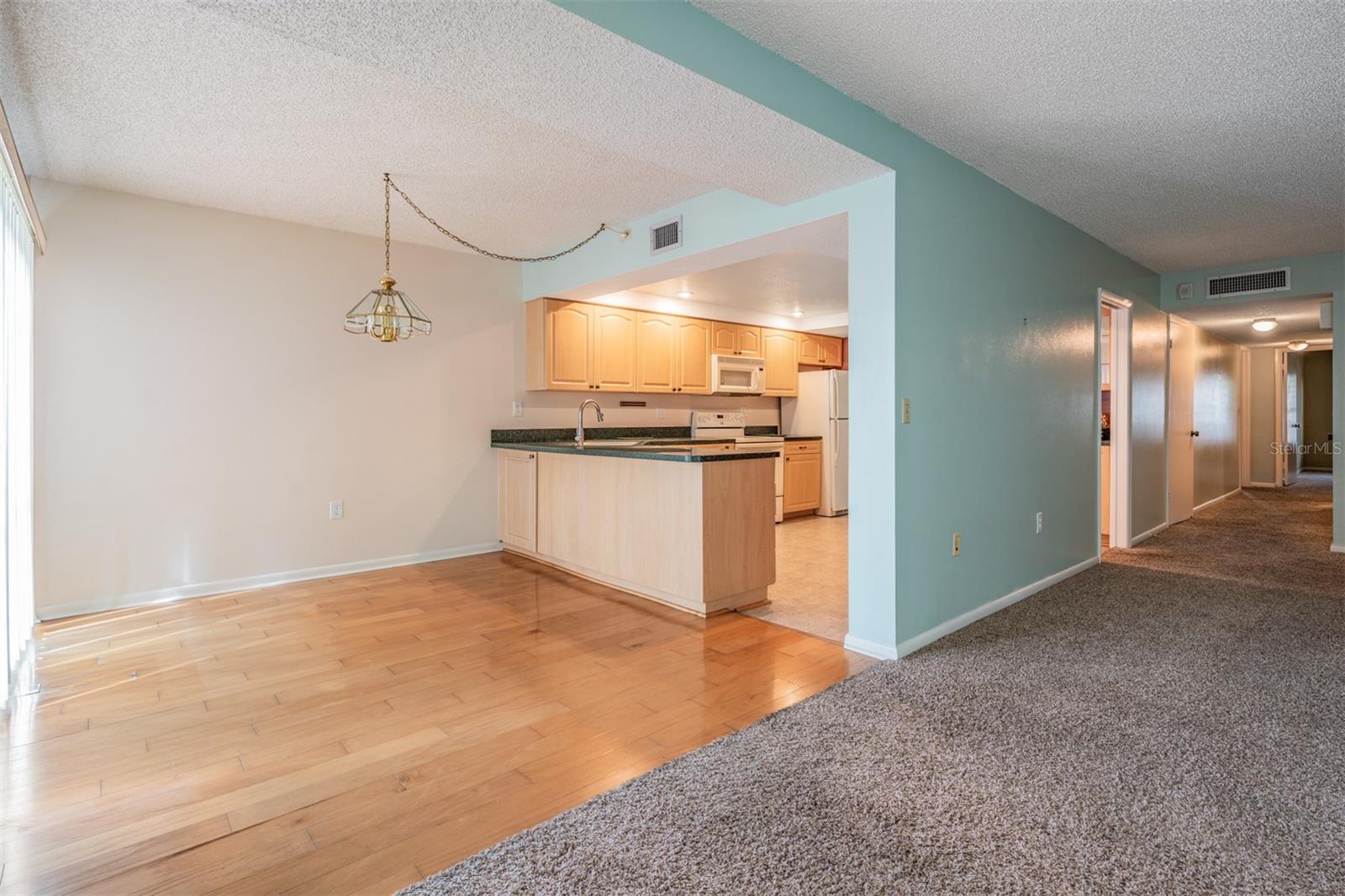 Image 14 of 31 For 225 Country Club Drive 1209