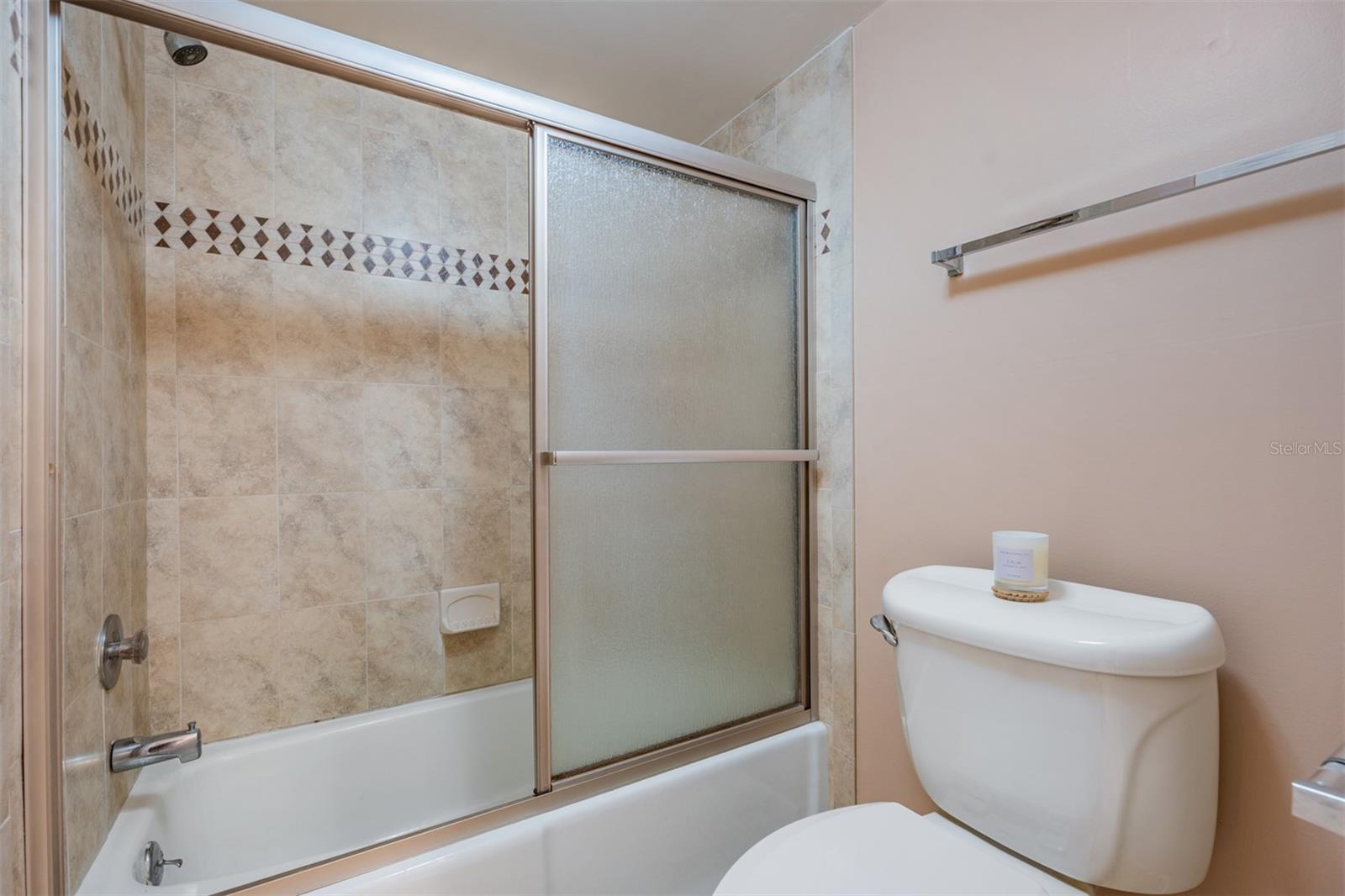 Image 17 of 31 For 225 Country Club Drive 1209