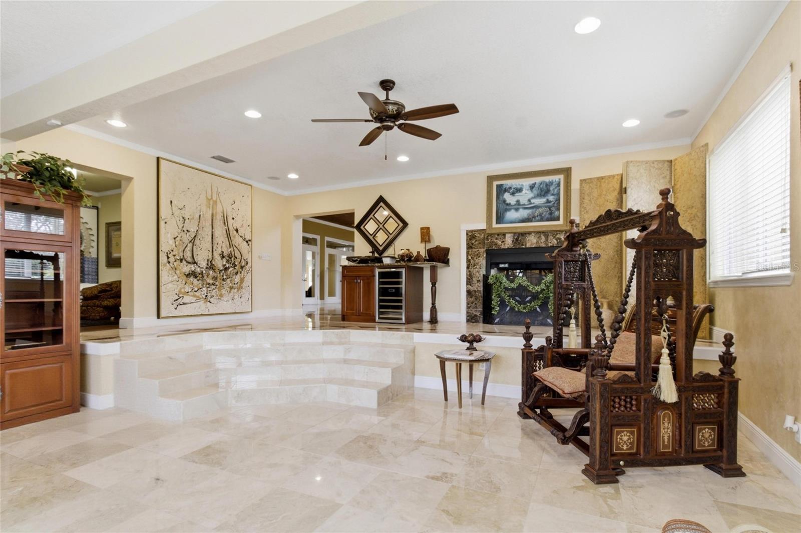 Image 21 of 56 For 303 Sunny Lane