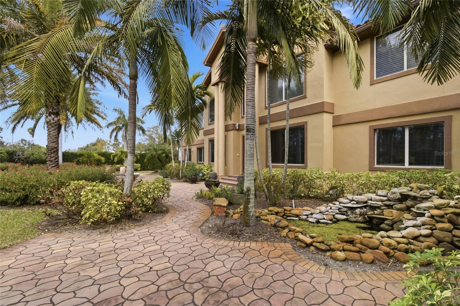 Image 7 of 56 For 303 Sunny Lane