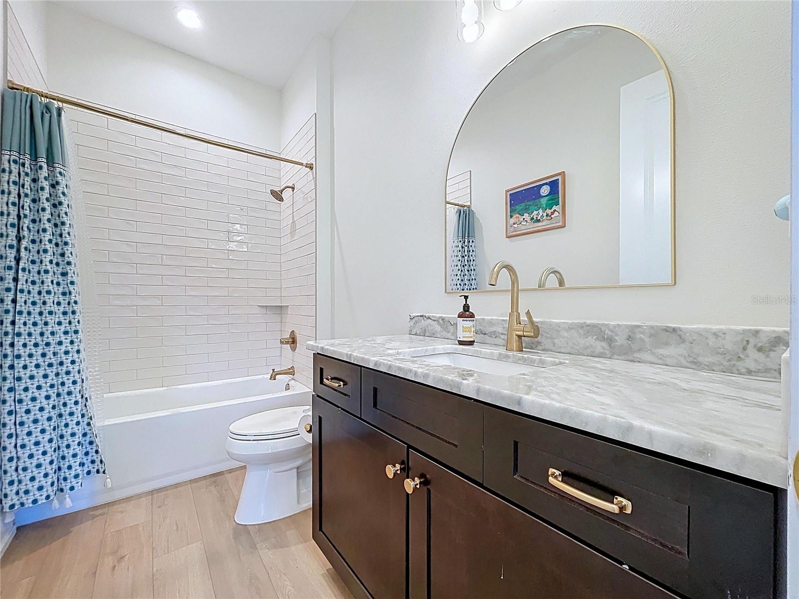 Image 30 of 39 For 3063 English Road