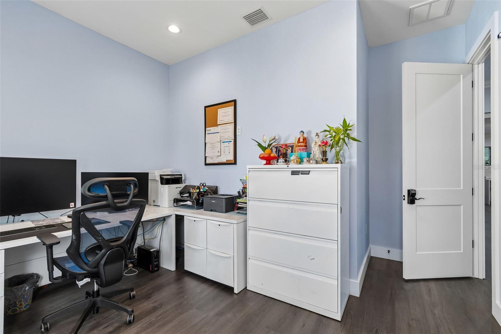 Image 33 of 66 For 106 122nd Avenue