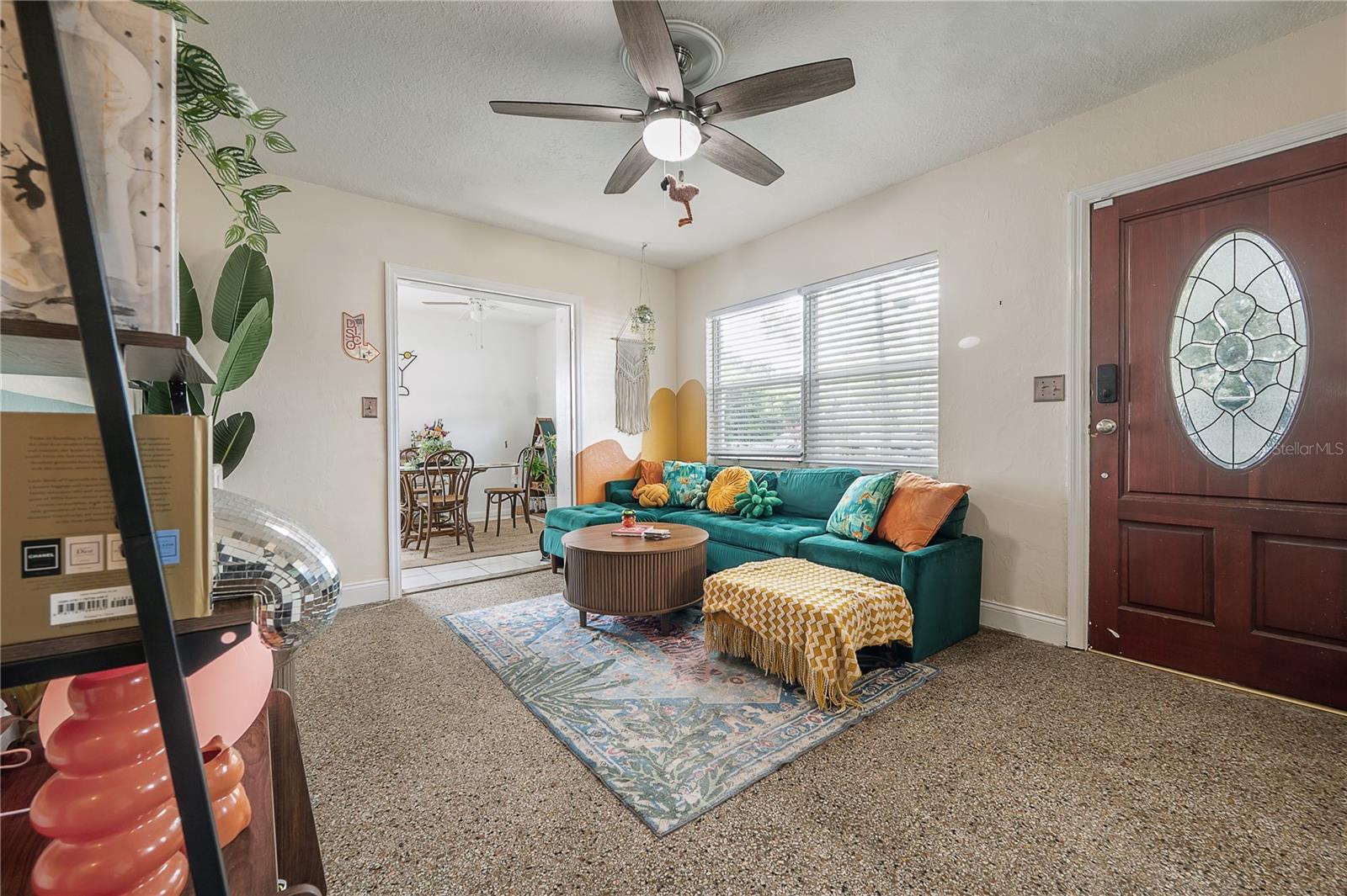 Image 3 of 21 For 2119 Henry Avenue