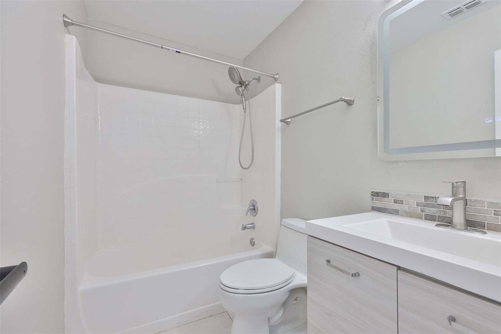 Image 21 of 40 For 10505 Opus Drive