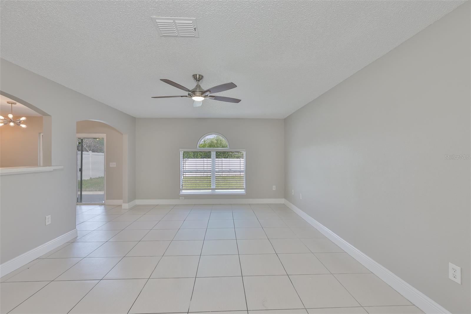 Image 8 of 40 For 10505 Opus Drive