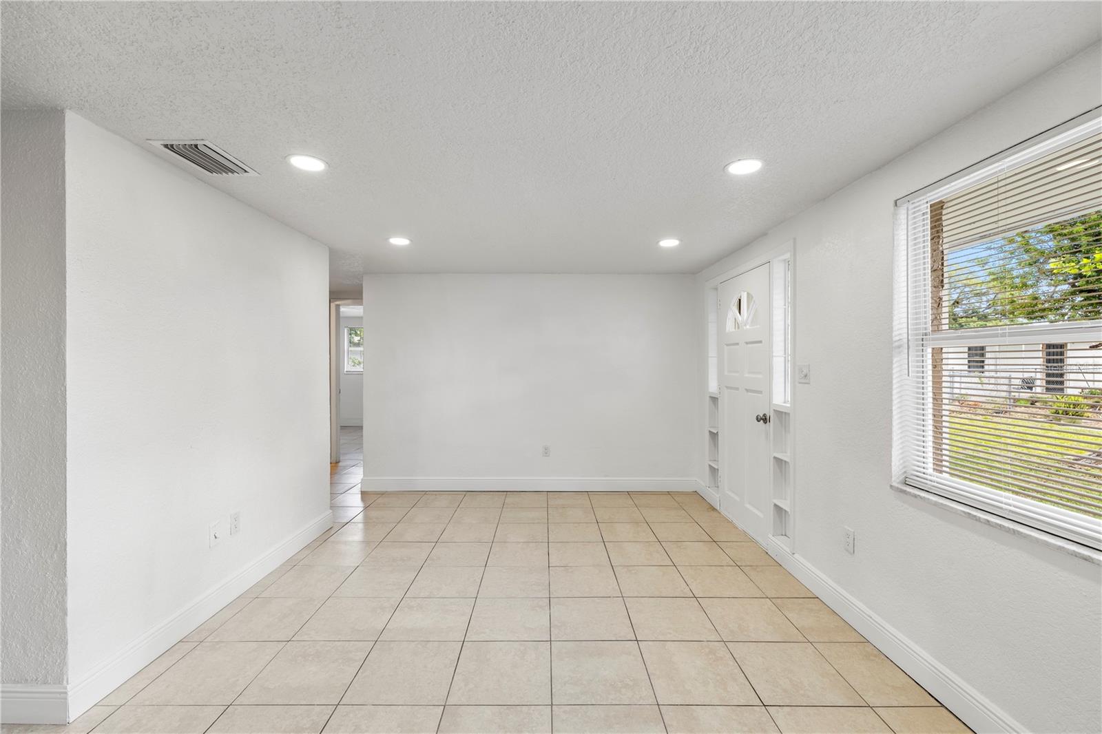 Image 5 of 43 For 10803 Hyssop Street