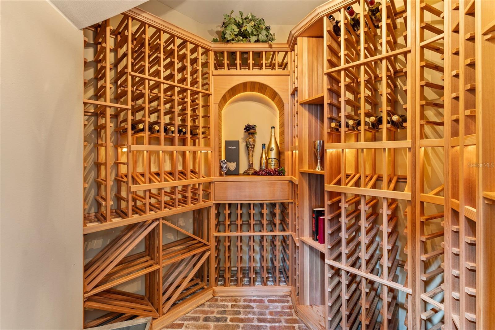 Image 17 of 100 For 6004 Windham Place