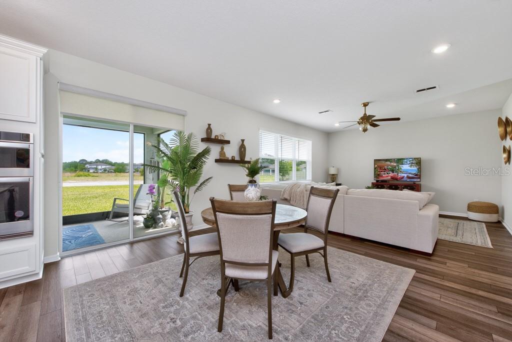 Listing photo id 8 for 12908 Brookside Moss Drive