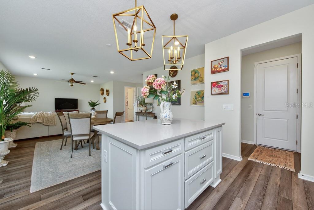 Listing photo id 14 for 12908 Brookside Moss Drive